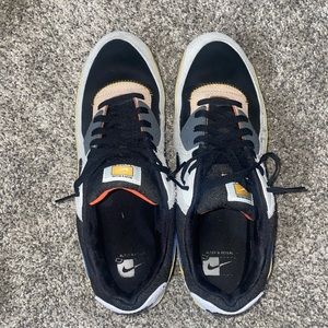 Nike Air Max 90